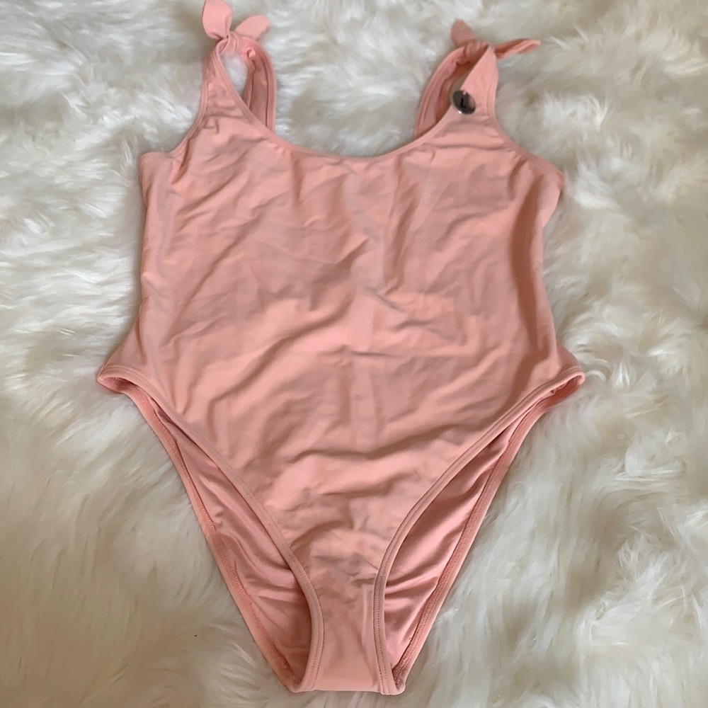 One piece swimsuit